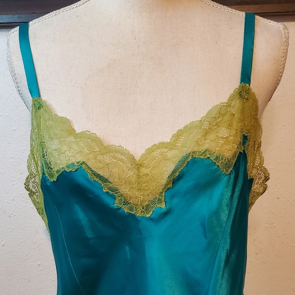 Jones New York Chemise and Robe - Picture 10 of 16